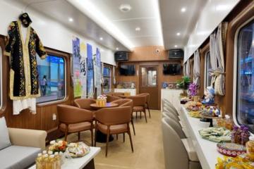 银发游客占比超83% “锦绣山河·岷江号”普惠型旅游列车在蓉首发